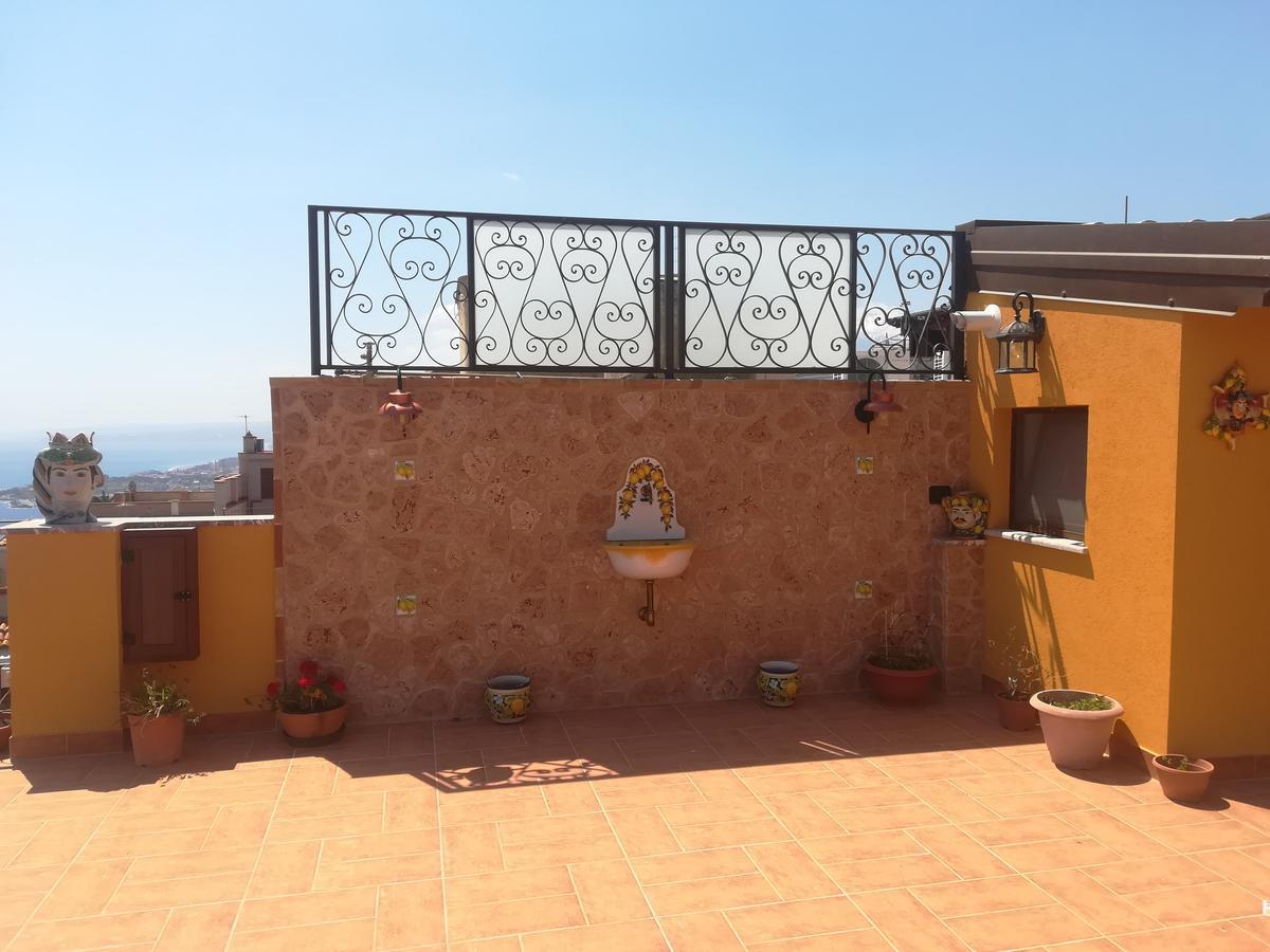 Attico Sole Luna Taormina Exterior foto